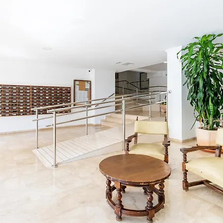 Al Andalus Carihuela Apartment Torremolinos